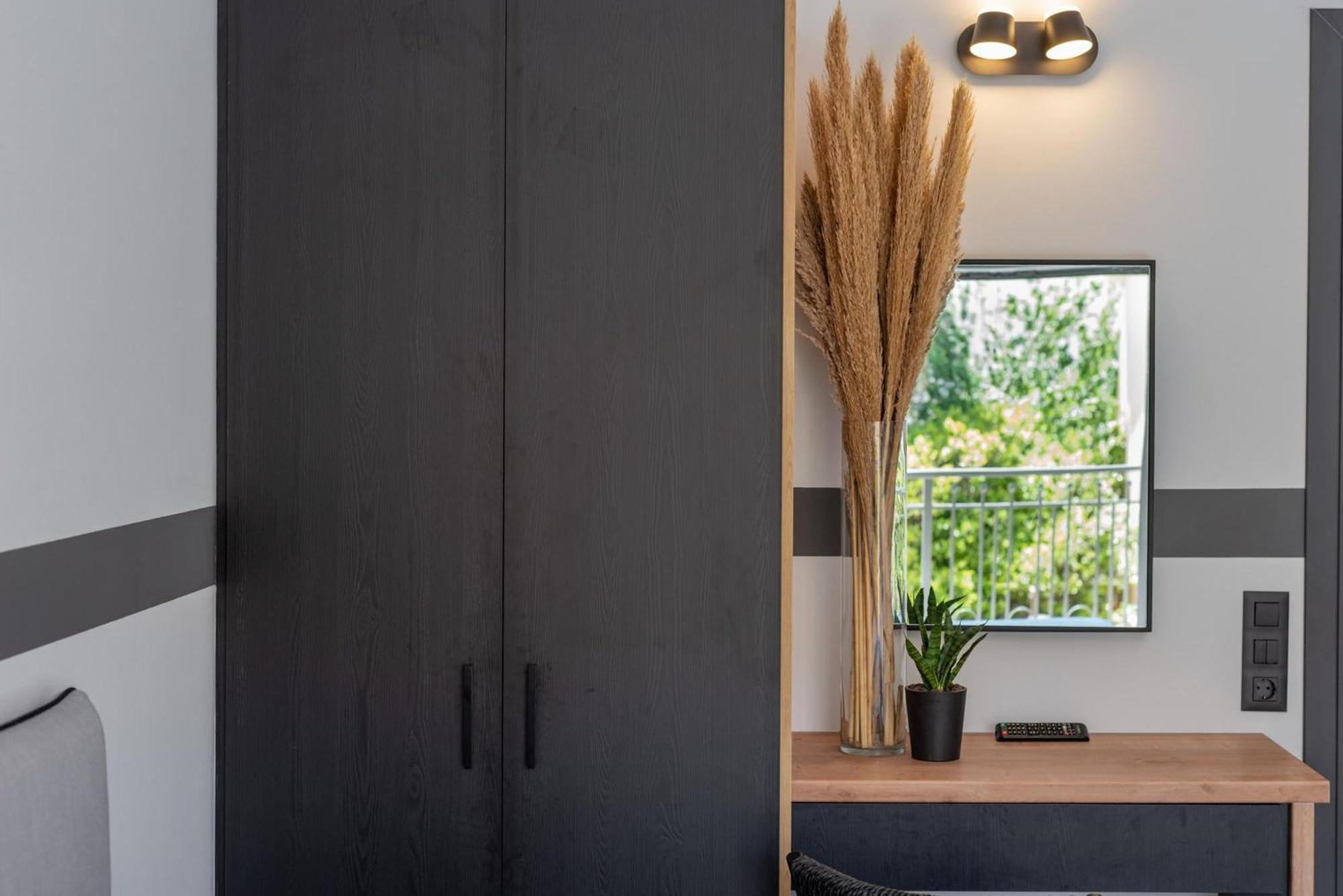 De Bosset Suites Kefalonia 阿尔戈斯托利翁 外观 照片