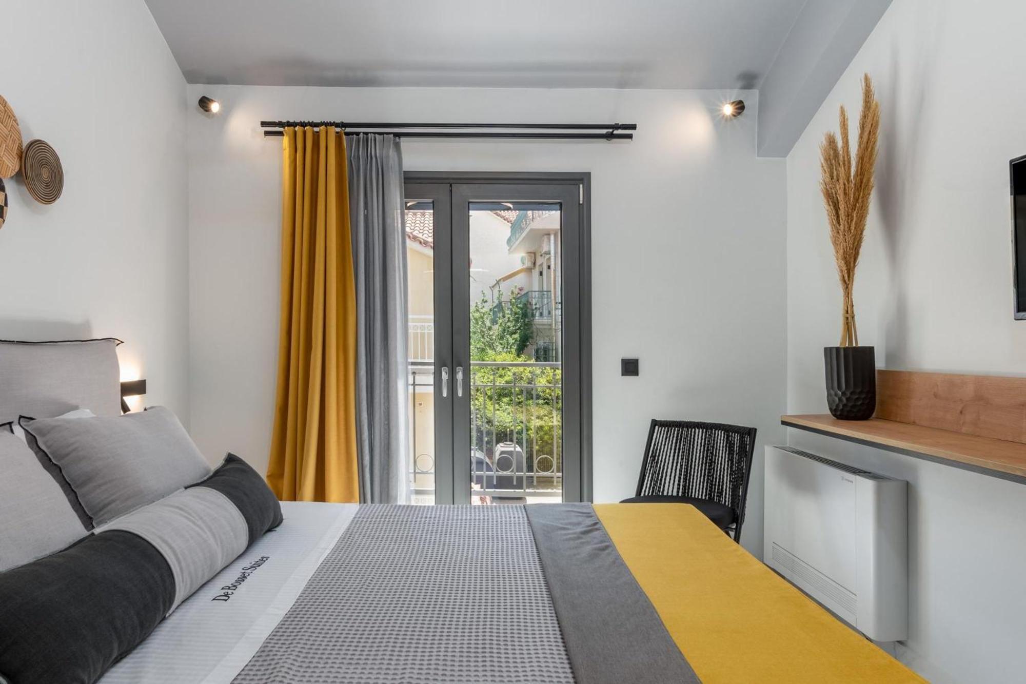 De Bosset Suites Kefalonia 阿尔戈斯托利翁 外观 照片
