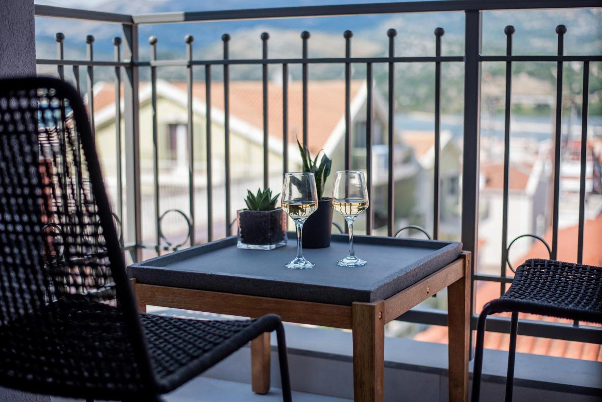 De Bosset Suites Kefalonia 阿尔戈斯托利翁 外观 照片
